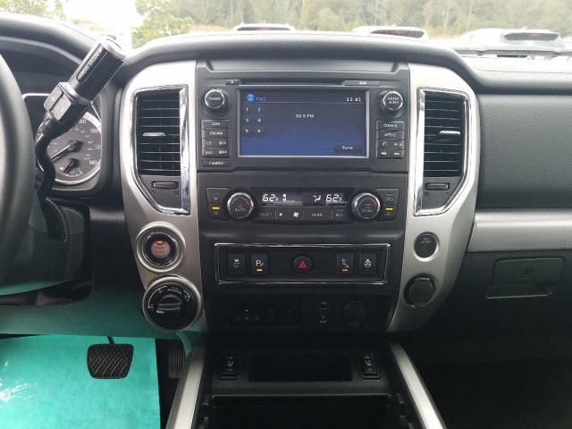 2018 nissan titan pro 4x